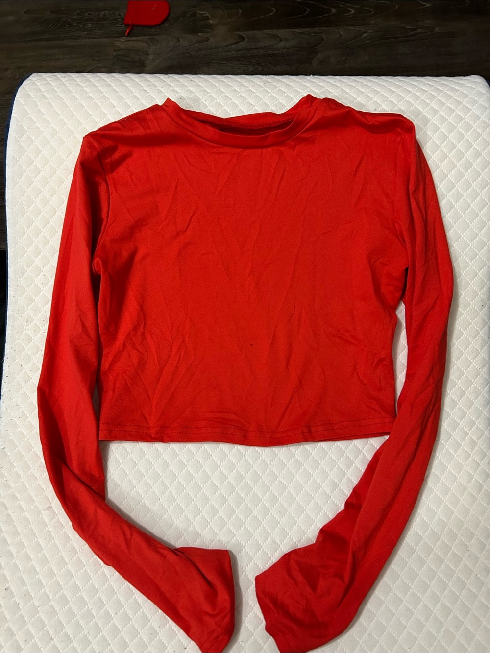 Red Long-Sleeve Crewneck Crop Top - Women